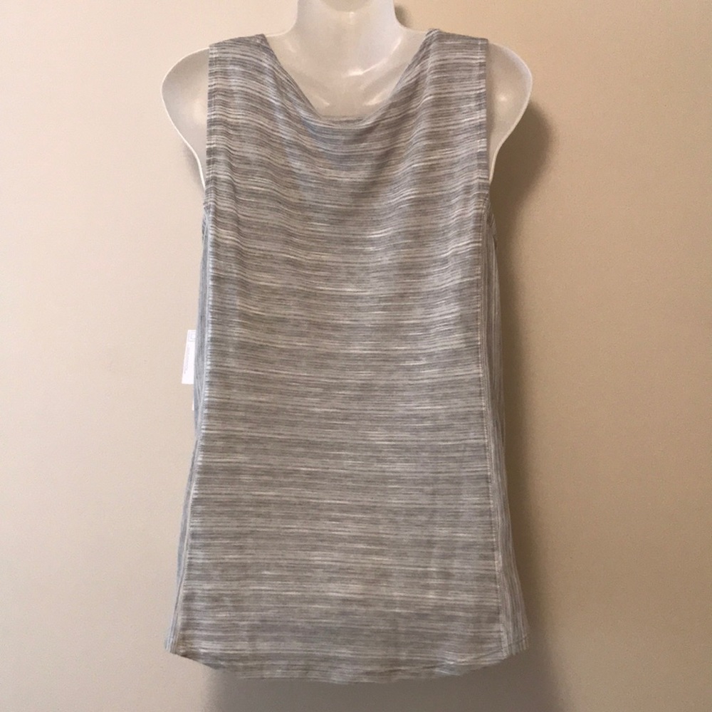 Perfect Gray Layering Top - Picture 4 of 7
